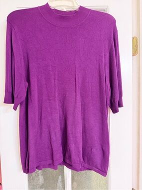 Plum Short-Sleeve Crewneck Knit Top